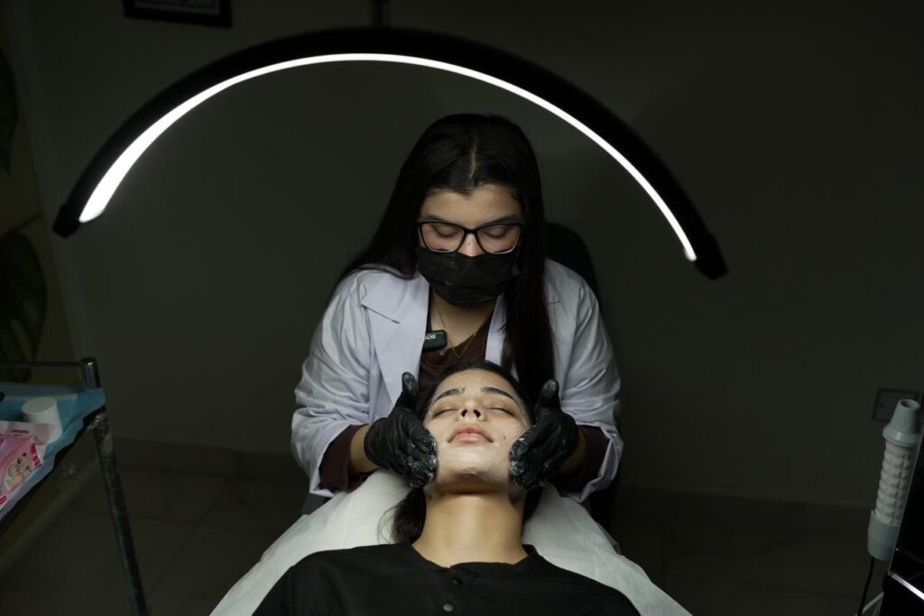 Best Medicated Hydra Facial Training in Lahore