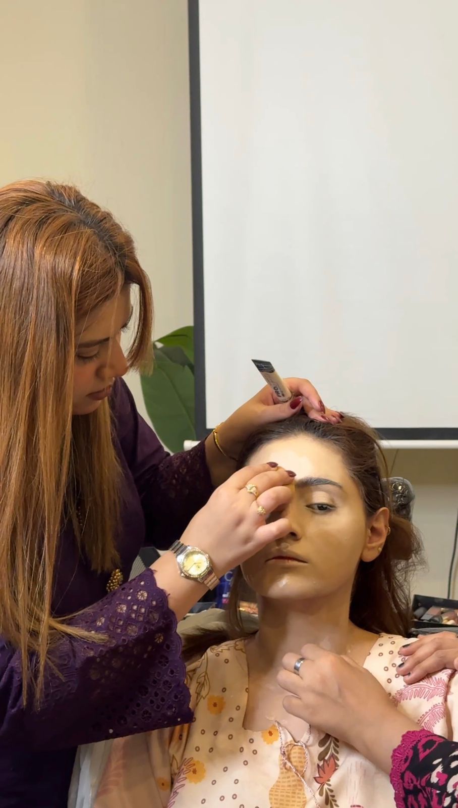 Read more about the article Institute of Cosmetology in Johar Town | Professional Beauty Course