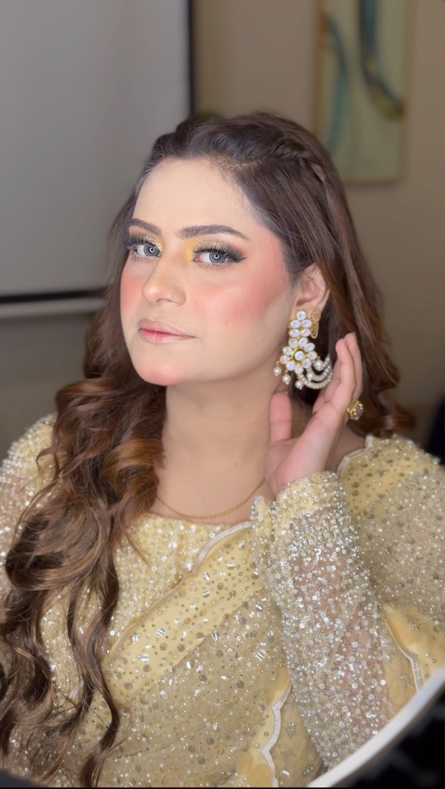 Read more about the article 1 Month Makeup Course in Lahore | Cosmetology Edge